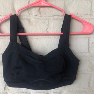 black lululemon bra